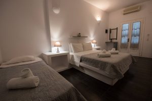 Rooms for Disabled - Ostria Studios & Apartments - Alyki - Paros- Cyclades - Greece