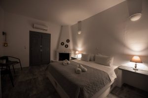Rooms & Apartments for 4-5 People - Ostria Studios & Apartments - Alyki - Paros- Cyclades - Greece