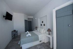 Ostria Studios & Apartments - Alyki - Paros- Cyclades - Greece