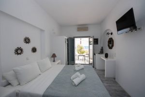 Rooms for 2 Persons - Ostria Studios & Apartments - Alyki - Paros- Cyclades - Greece
