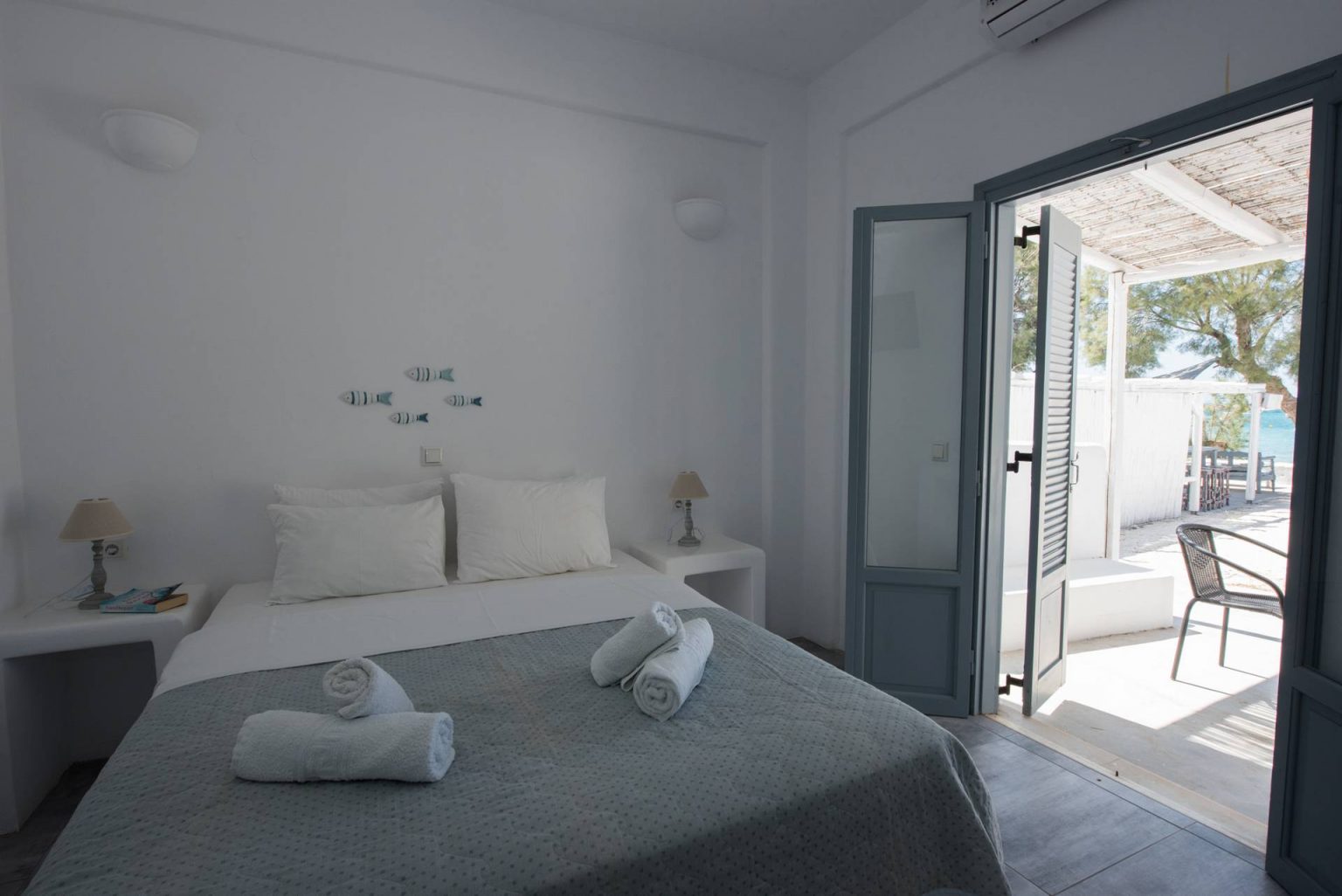 Rooms for 3 People - Ostria Studios & Apartments - Alyki - Paros- Cyclades - Greece